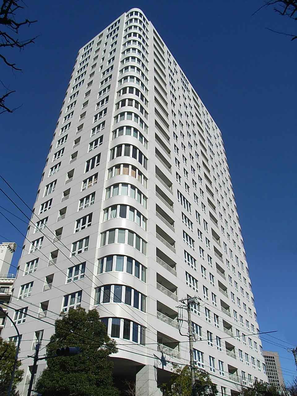 青山ザタワー